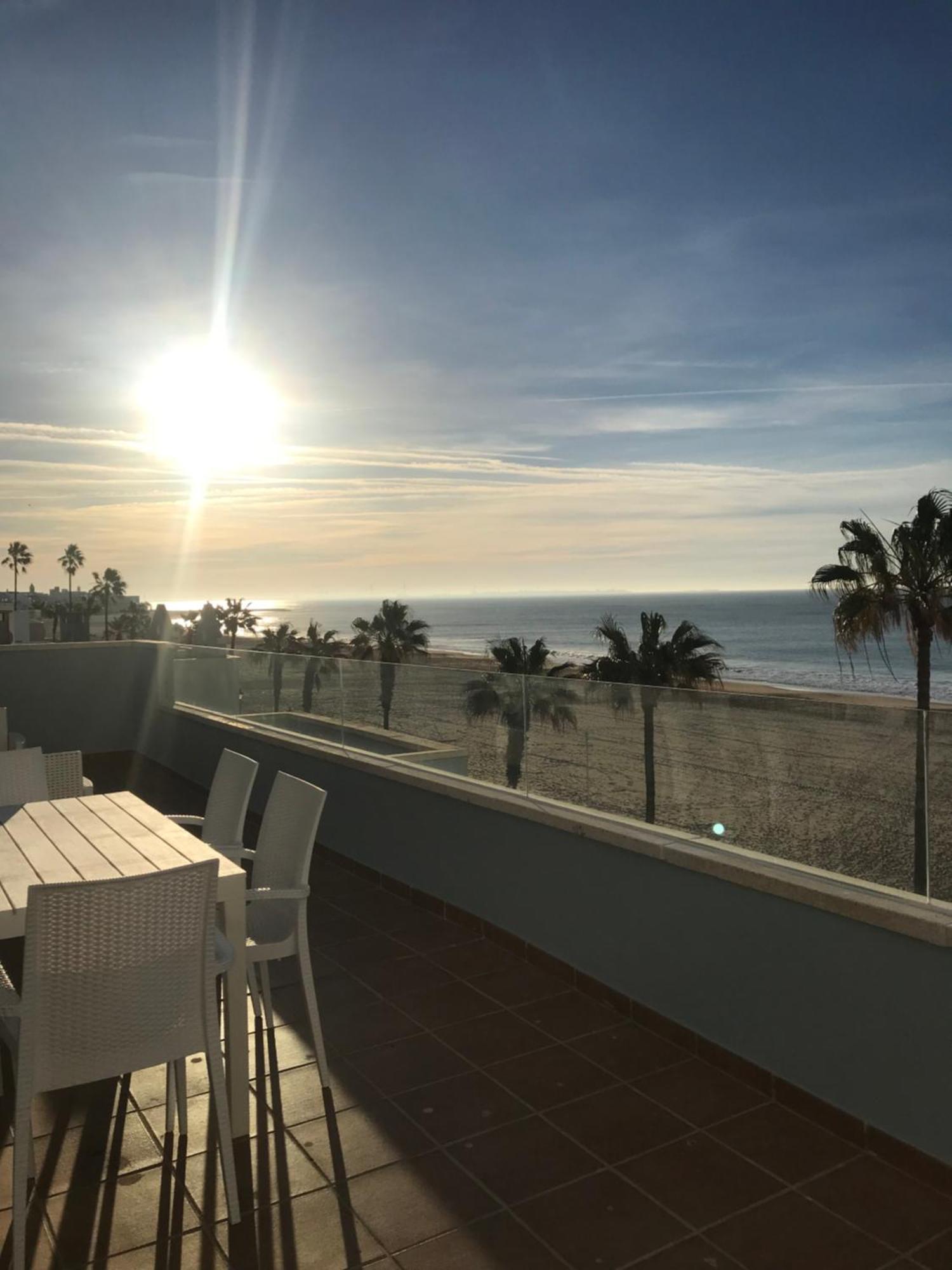 Ferienwohnung Atico Al Sol En Primera Linea De Playa Rota Exterior foto